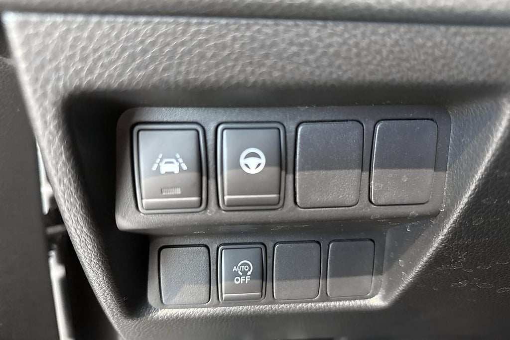 Nissan Qashqai I 360° kamera I Dragkrok I Vinterhjul – bild 17
