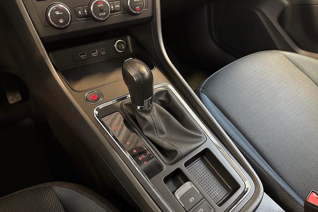 Seat Ateca Drag / Keyless / P-värme / Automat – bild 13