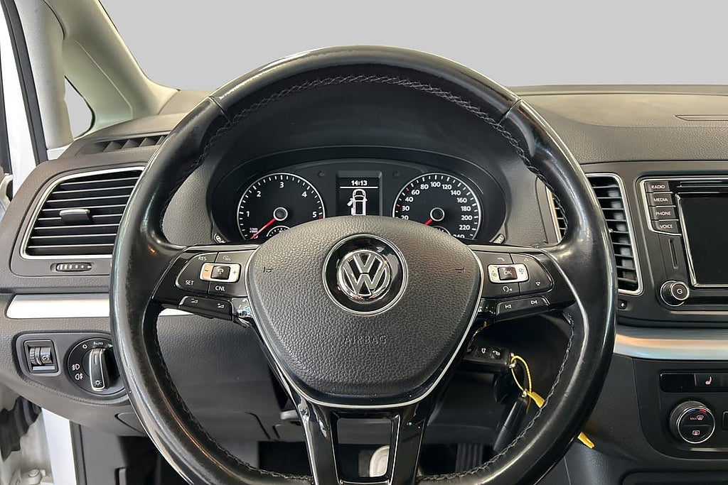 Volkswagen Sharan 7-seater – Base I Drag I Värmare I Back... – bild 19