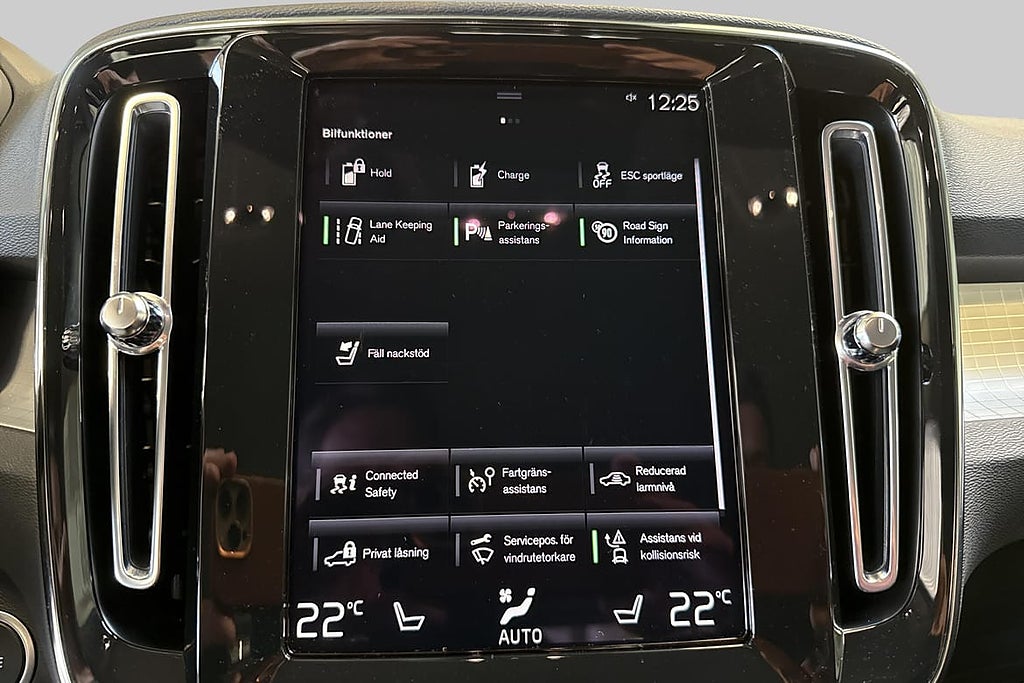 Volvo XC40 Recharge T4 Incription Exp. Drag / VOC / Sätes... – bild 15