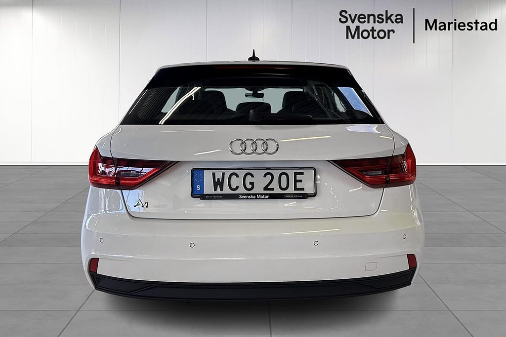 Audi A1 Sportback 30 TFSI AUT Proline / Cockpit / Farthål... – bild 5