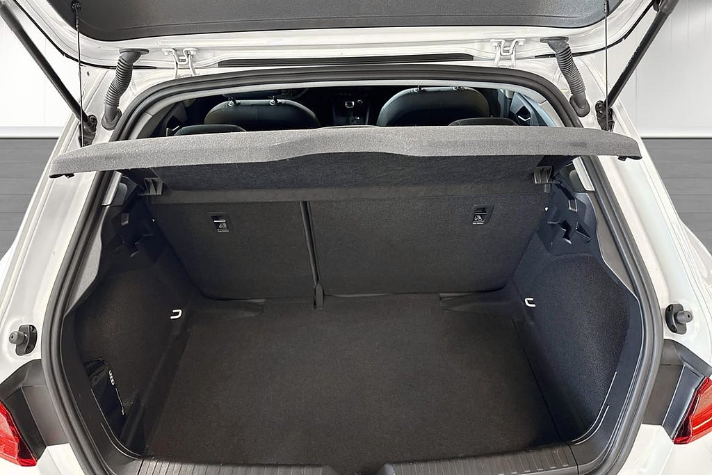 Audi A1 Sportback 30 TFSI AUT Proline / Cockpit / Farthål... – bild 6