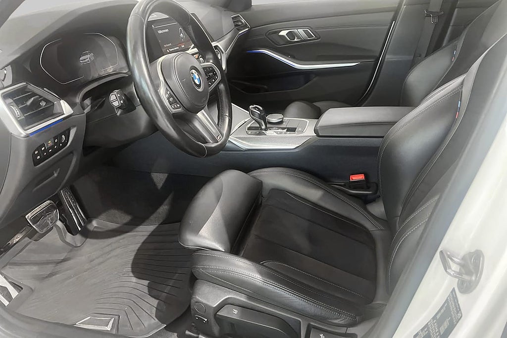 BMW 320 M-Sport I Vinterhjul I Dragkrok I Nyservad I – bild 9