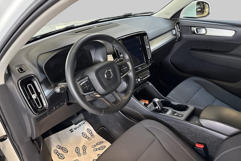 Volvo XC40 Recharge T4 Incription Exp. Drag / VOC / Sätes... – bild 7