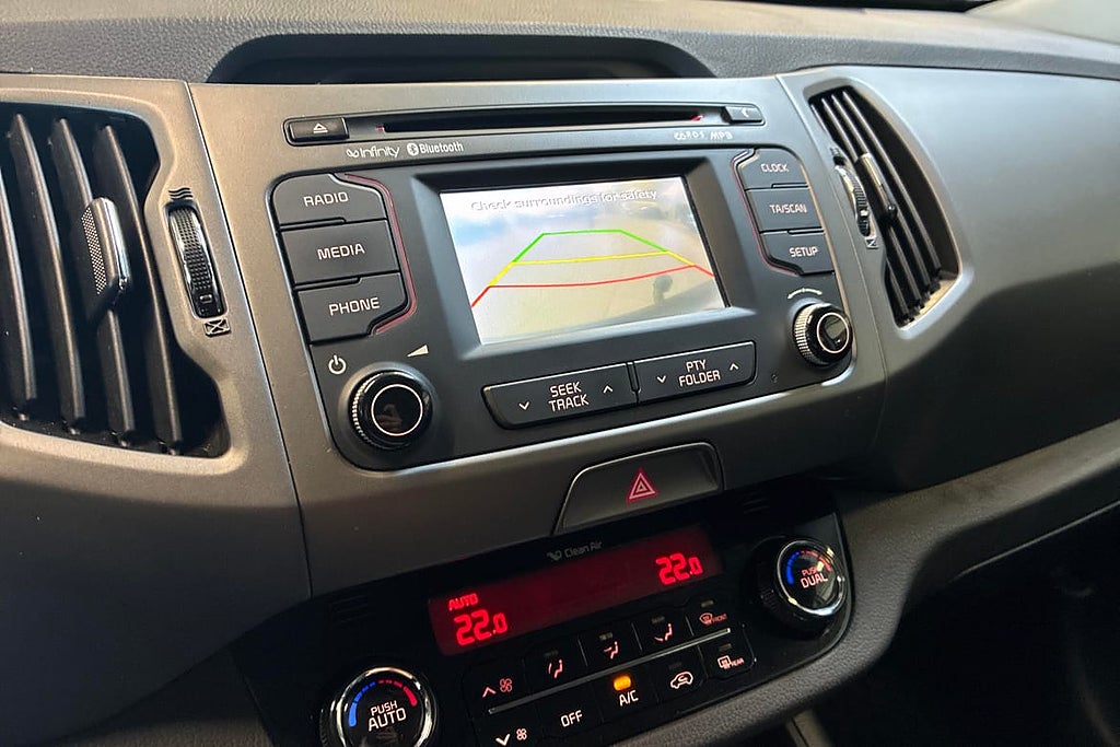 Kia Sportage AWD / Dragkrok – bild 15