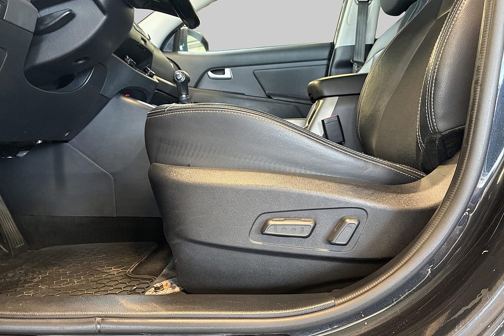 Kia Sportage AWD / Dragkrok – bild 19