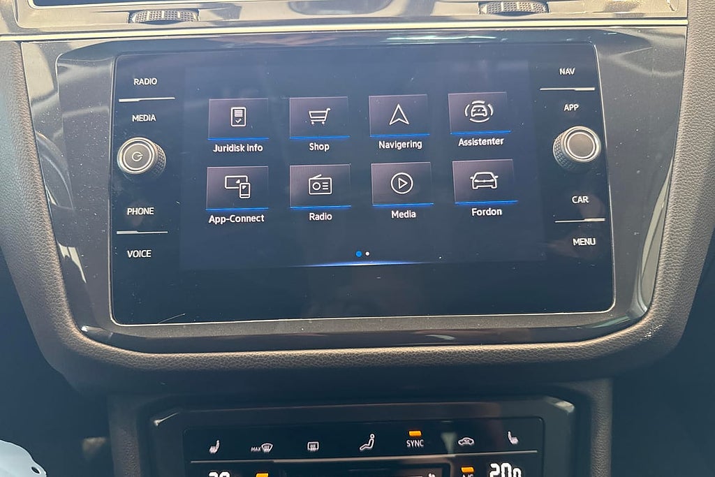 Volkswagen Tiguan Automat 150 hk I Dragkrok I Vinterhjul... – bild 14