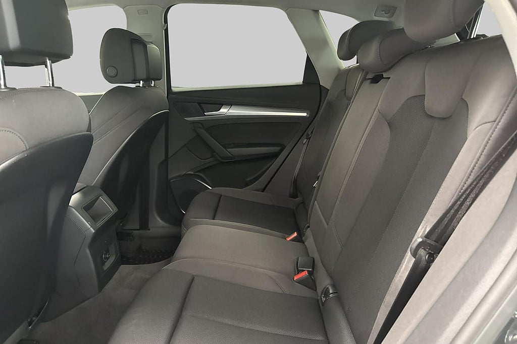 Audi Q5 40 TDI quattro S Tronic I Värmare I Drag I MOMS – bild 16