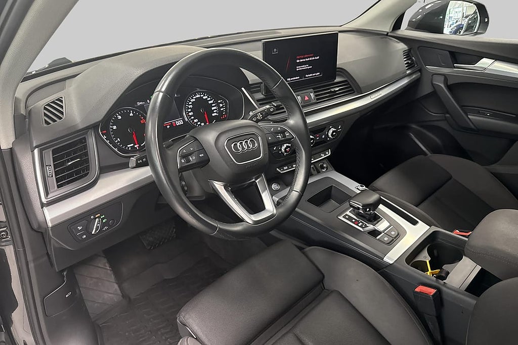 Audi Q5 40 TDI quattro S Tronic I Värmare I Drag I MOMS – bild 6
