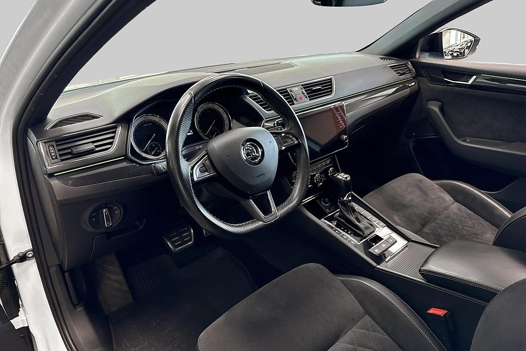 Skoda Superb 2.0 TDI 4x4 SportLine Business Edition | Pan... – bild 20