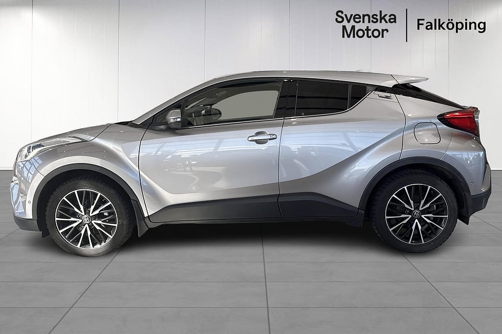 Toyota C-HR Executive I Dragkrok I Fyrhjulsdrift I Nybesi... – bild 3