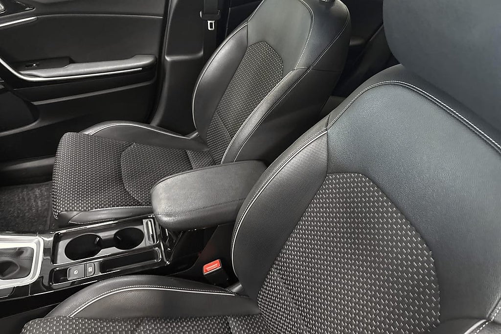 Kia Ceed – bild 10