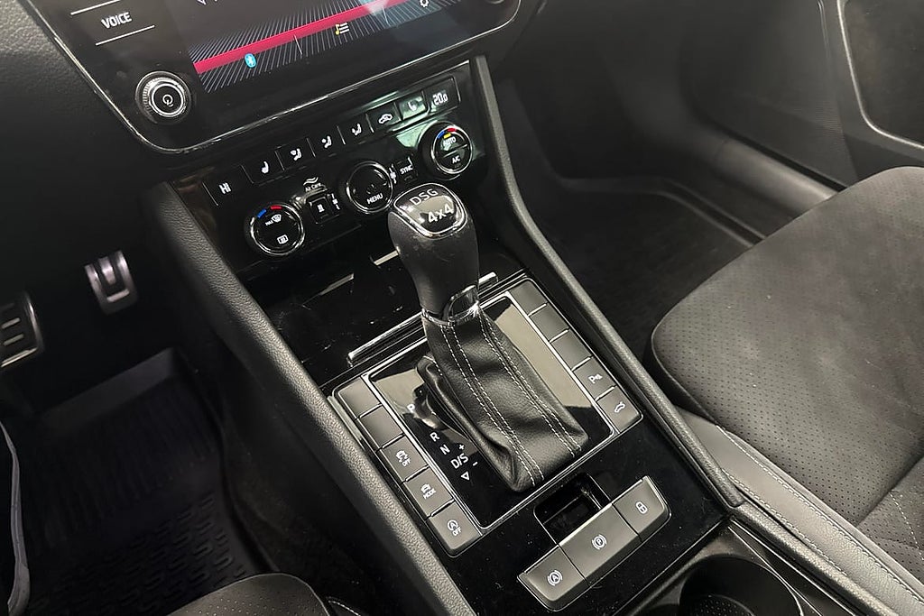 Skoda Superb 2.0 TDI 4x4 SCR DSG Sportline I Backkamera I... – bild 14