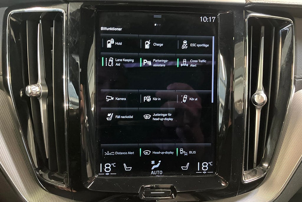 Volvo XC60 Recharge T8 AWD R-Design / Luft / HUD / Nappa... – bild 19