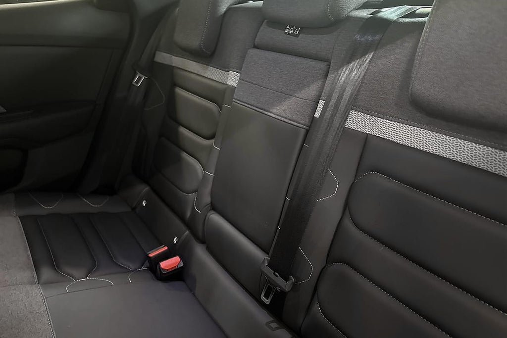 Citroën C4 2022 – Endast 2 417 mil Sommar & Vinterdäck – bild 16