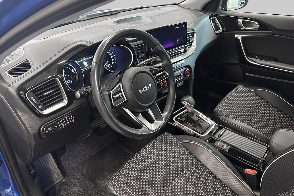 Kia Ceed Advance – 2024 | 1 645 mil | Sommar & vinterhjul... – bild 7