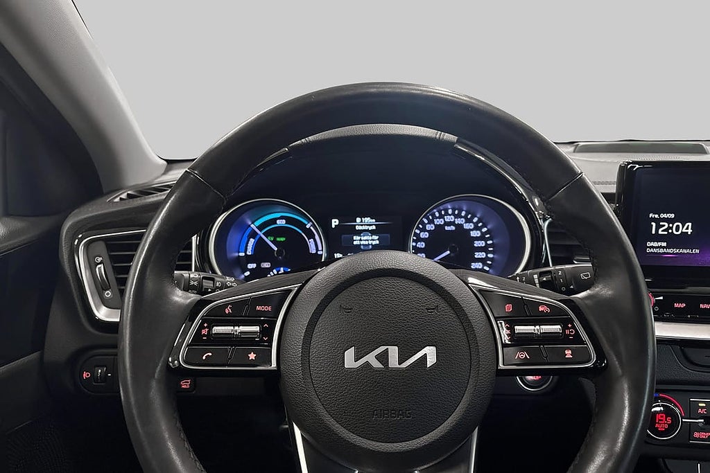 Kia Ceed Advance – 2024 | 1 645 mil | Sommar & vinterhjul... – bild 9
