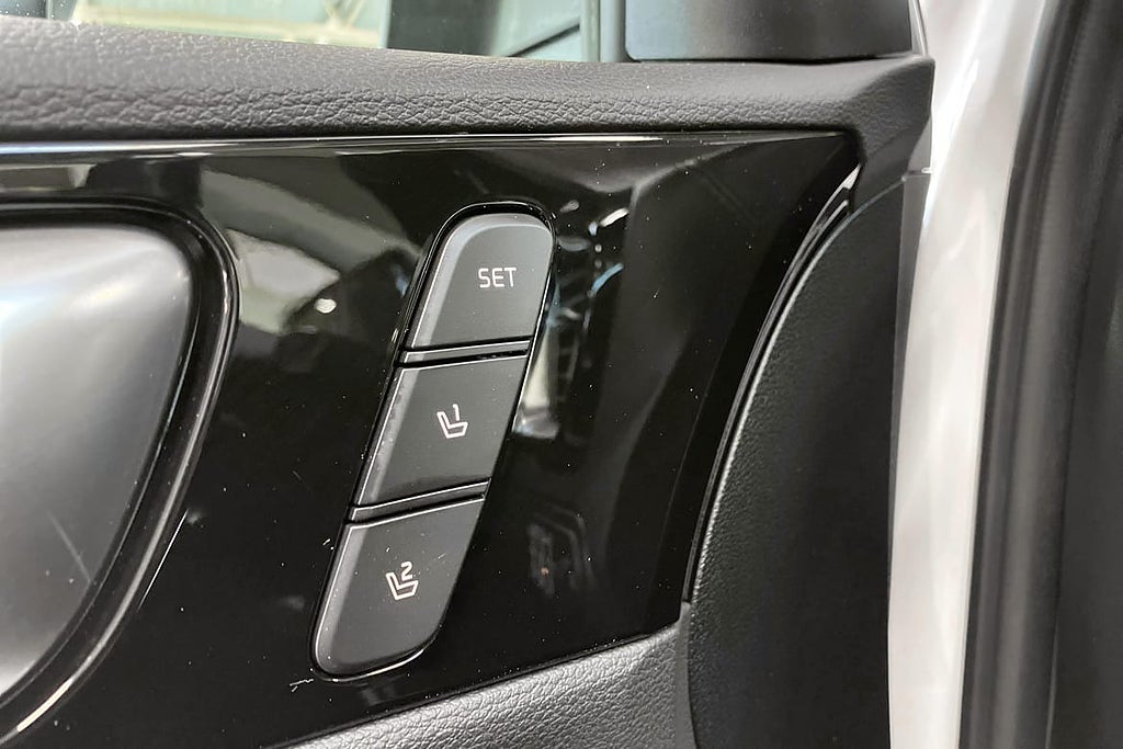 Kia Ceed PHEV / ADVANCE PLUS / Adaptiv farthållare / Vent... – bild 20