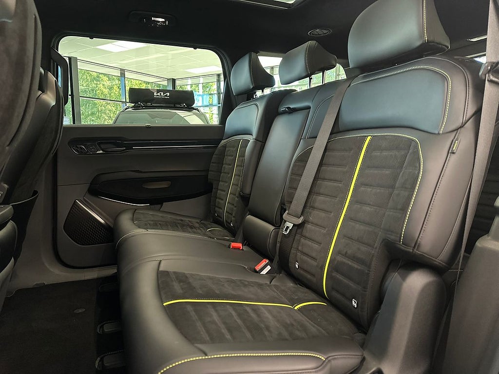Kia EV9 GT AWD GT 509hk 7-sits I Pano I MOMS I Låga mil – bild 10