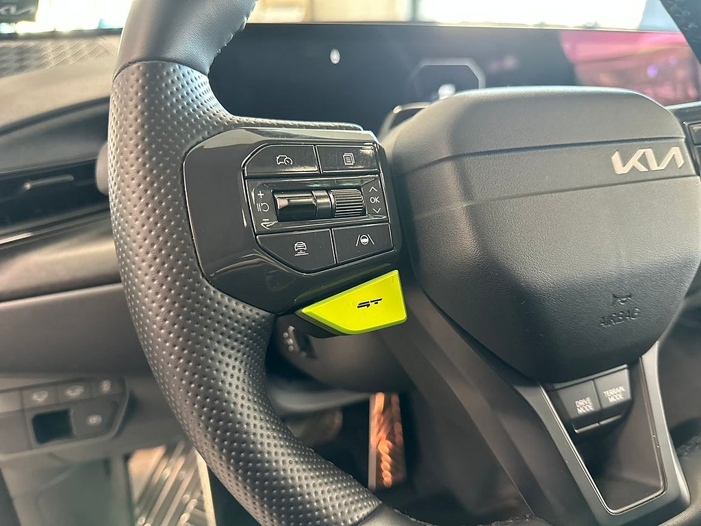 Kia EV9 GT AWD GT 509hk 7-sits I Pano I MOMS I Låga mil – bild 18