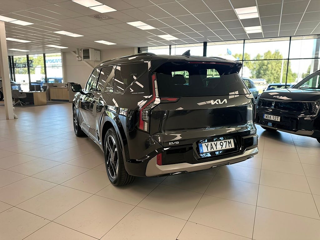Kia EV9 GT AWD GT 509hk 7-sits I Pano I MOMS I Låga mil – bild 5