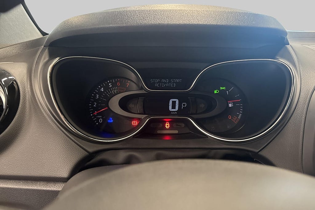 Renault Captur TCe 1,3 liters 150 EDC – 2019 – Endast 4 1... – bild 10