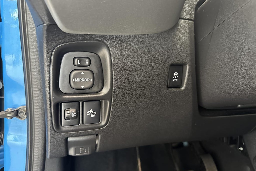 Toyota Aygo X-Play Touch I Sätesvärme I Bluetooth I Vinte... – bild 19