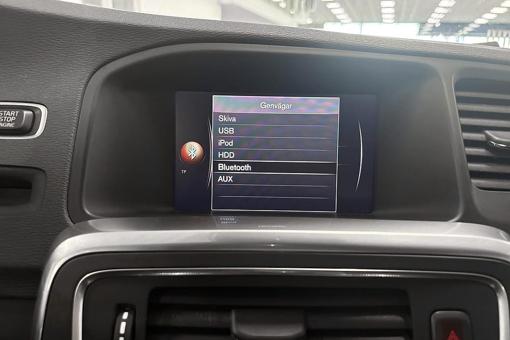 Volvo V60 D5 Twin Engine AWD 231hk | Momentum | Automat |... – bild 14