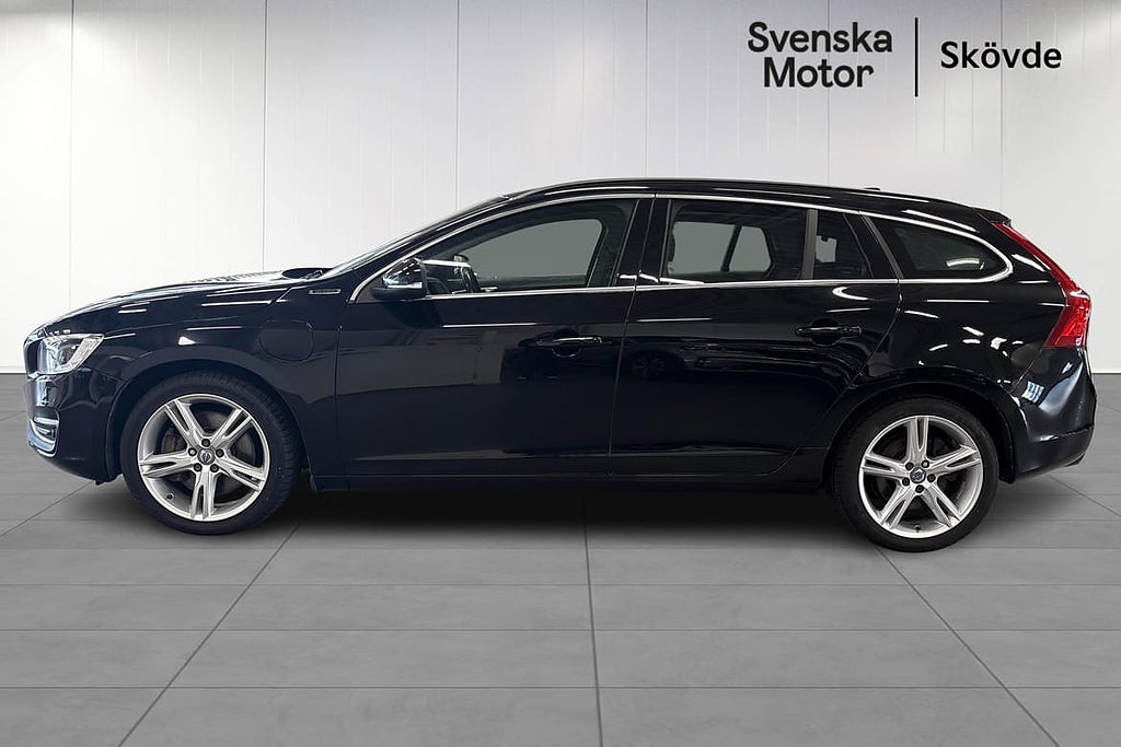 Volvo V60 D5 Twin Engine AWD 231hk | Momentum | Automat |... – bild 2