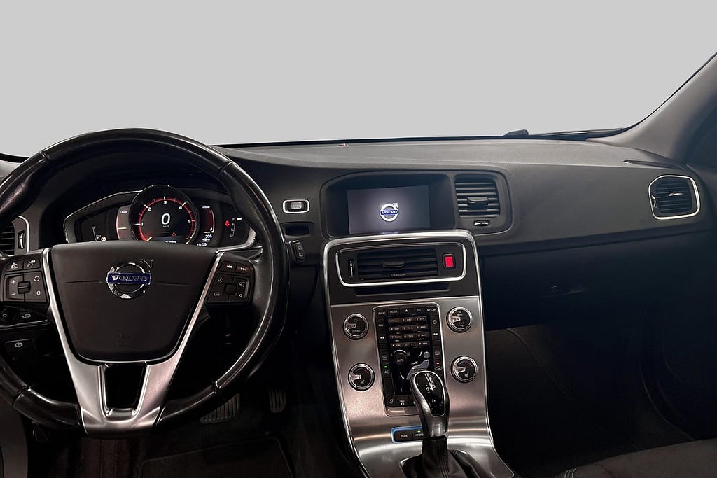 Volvo V60 D5 Twin Engine AWD 231hk | Momentum | Automat |... – bild 6