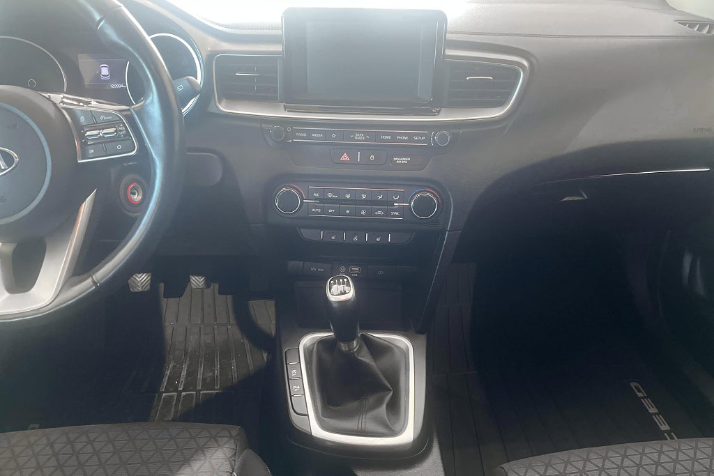 Kia Ceed Sportswagon I Drag I Backkamera I Vinterhjul I – bild 11