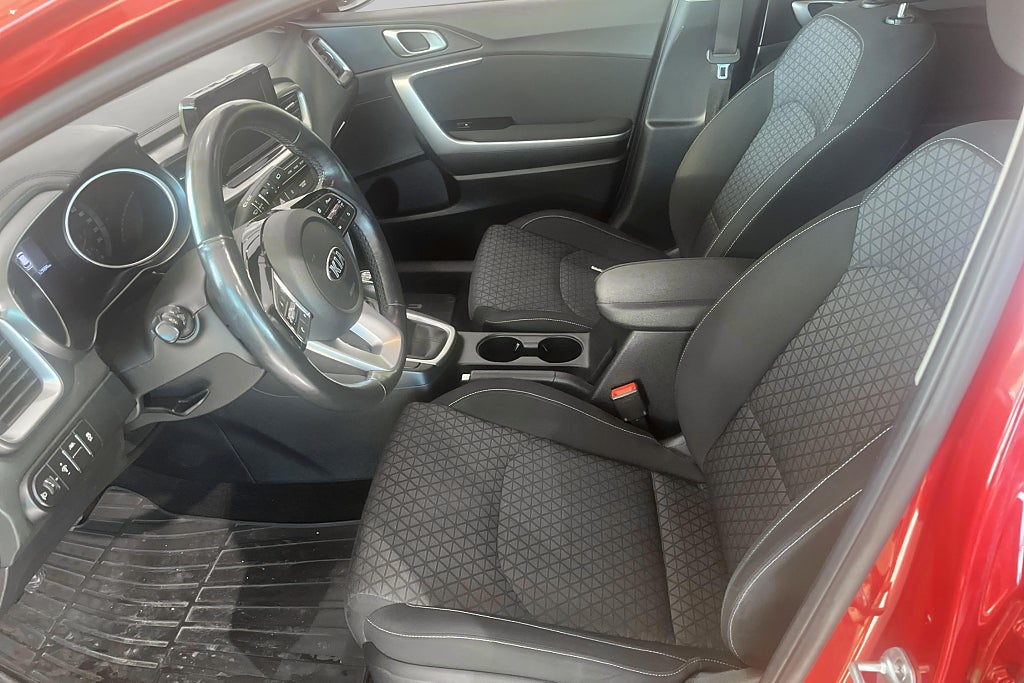 Kia Ceed Sportswagon I Drag I Backkamera I Vinterhjul I – bild 6