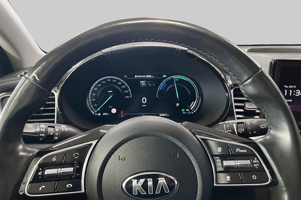 Kia Ceed SW PHEV Advance Plus 2 / Pano / kamera / minne – bild 13