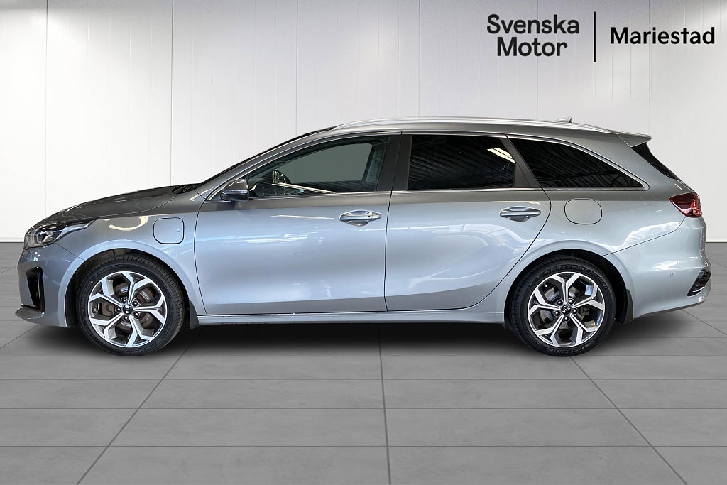 Kia Ceed SW PHEV Advance Plus 2 / Pano / kamera / minne – bild 3