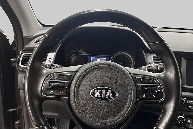 Kia Niro Hybrid DCT Advance Plus 2 Dragkrok Sommar Vinterdäck – bild 11