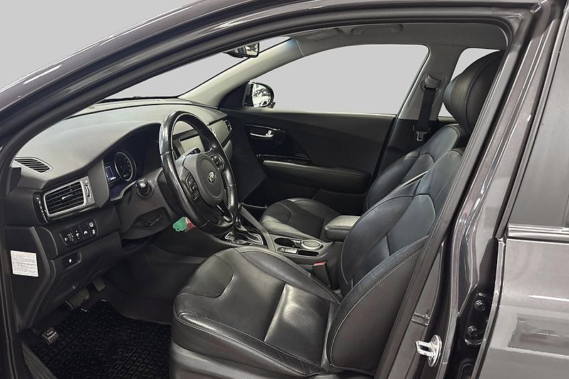 Kia Niro Hybrid DCT Advance Plus 2 Dragkrok Sommar Vinterdäck – bild 8