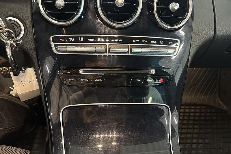 Mercedes-Benz C 220 d 7G-T Plus | Avantgarde | Dragkrok | Skinn – bild 16