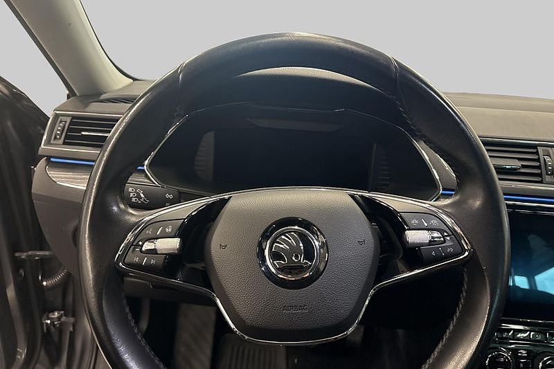 Skoda Superb iV Kombi 1.4 TSI iV Business Edition, Style Euro 6 – bild 11