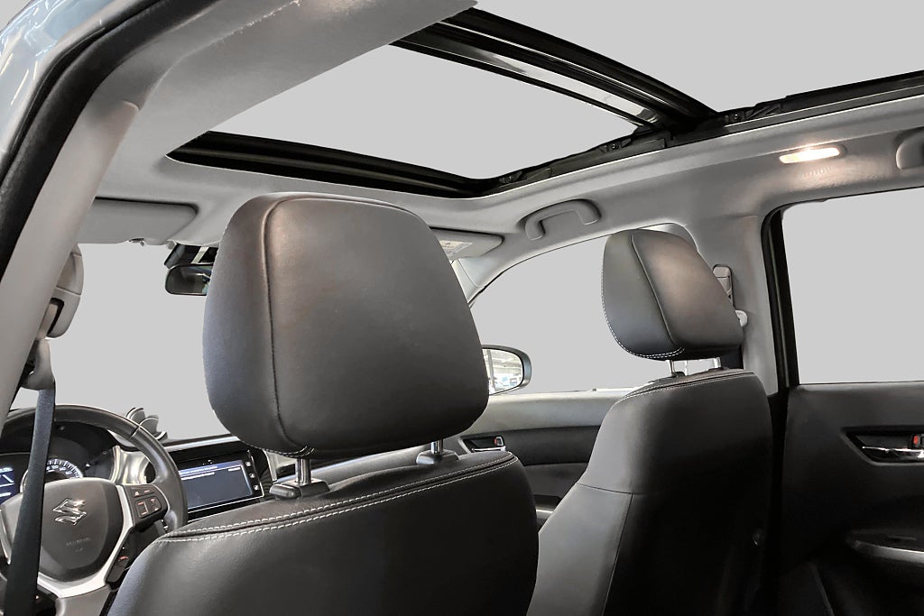 Suzuki Vitara AllGrip Inclusive / Drag / Pano / NAV / Backkamera – bild 10