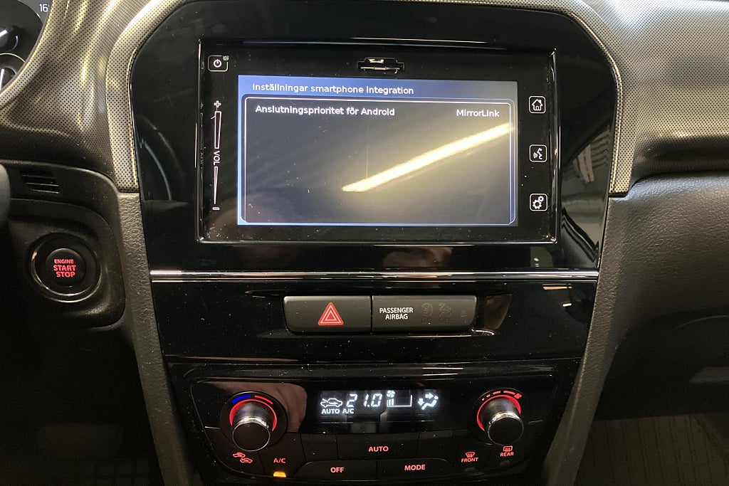 Suzuki Vitara AllGrip Inclusive / Drag / Pano / NAV / Backkamera – bild 18