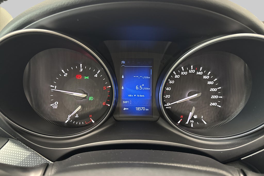 Toyota Avensis Kombi 2.0 D-4D Active Plus – bild 12