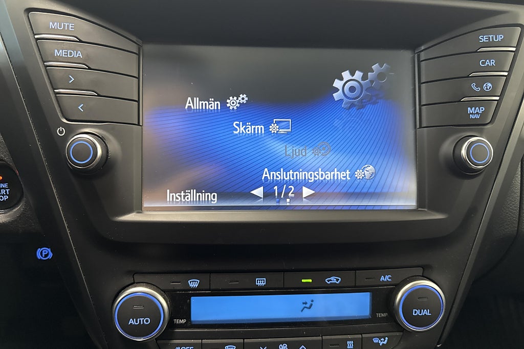 Toyota Avensis Kombi 2.0 D-4D Active Plus – bild 14
