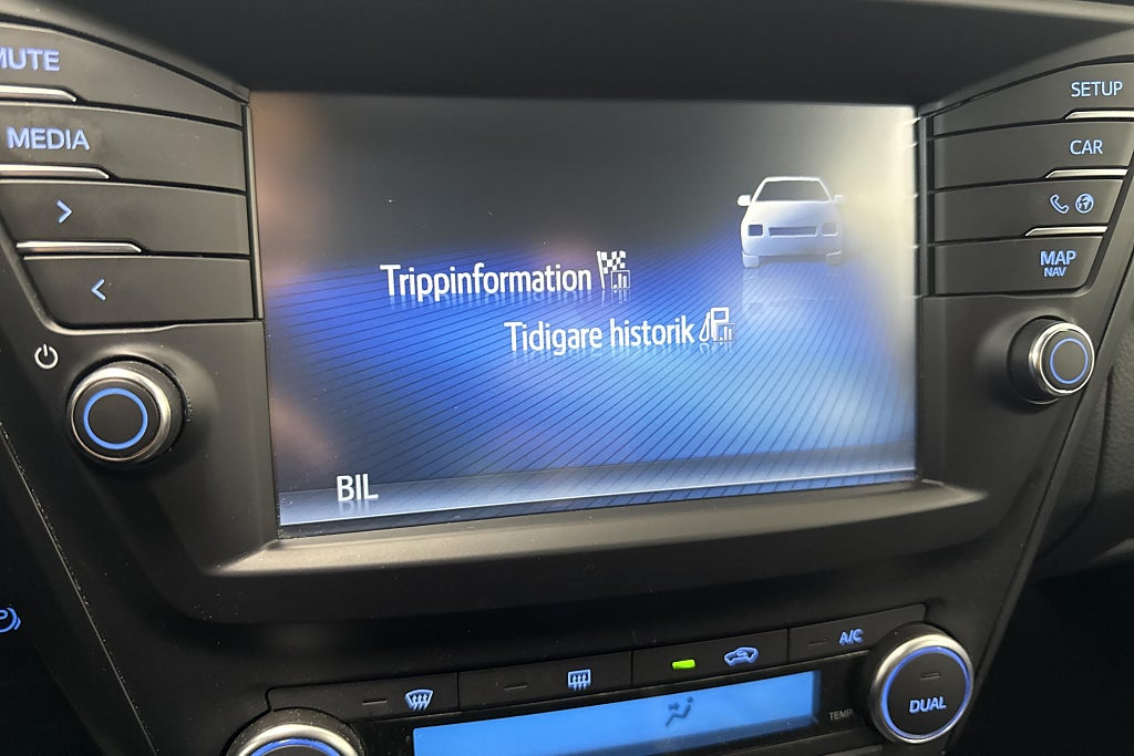 Toyota Avensis Kombi 2.0 D-4D Active Plus – bild 15