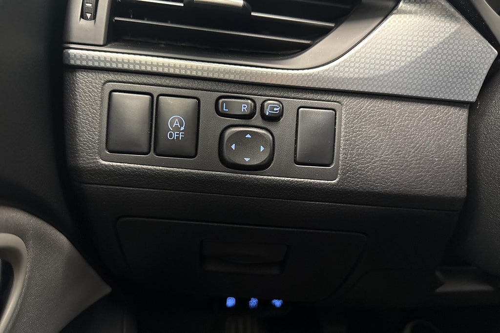 Toyota Avensis Kombi 2.0 D-4D Active Plus – bild 18