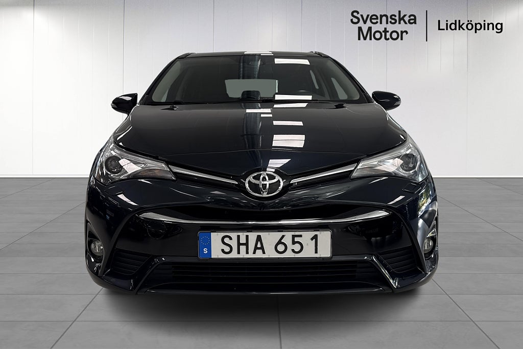 Toyota Avensis Kombi 2.0 D-4D Active Plus – bild 2