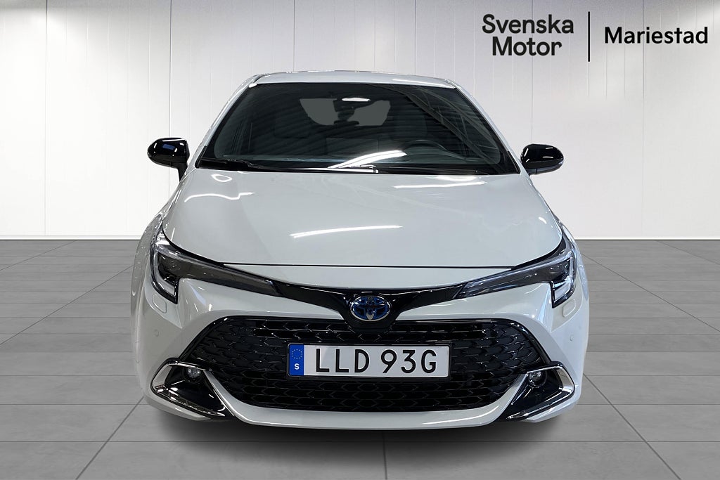 Toyota Corolla Hybrid e-CVT Style / Adaptiv Farthållare / Nav / qi – bild 2