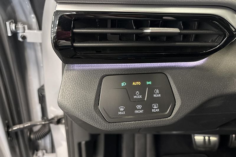 Volkswagen ID.4 Pro Performance | Värmepump | ACC | Nav | Vinterhjul – bild 20