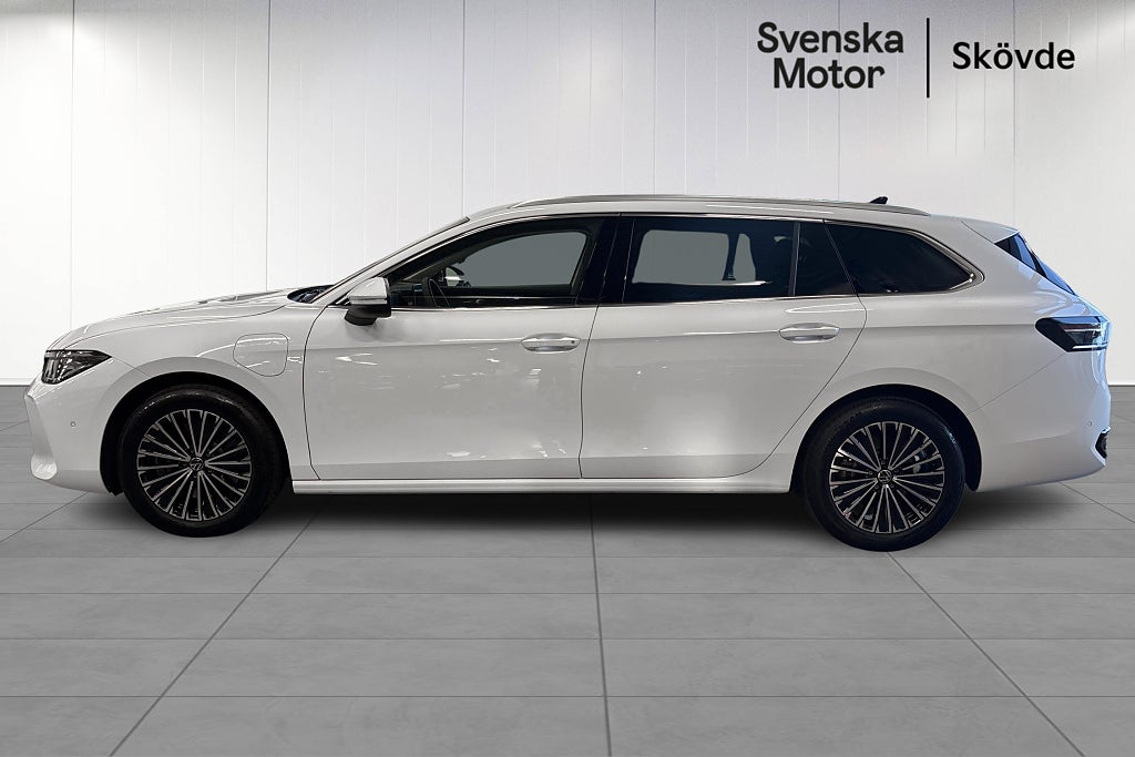 Volkswagen Passat Sportscombi eHybrid 1.5 TSI OPF Elegance Euro 6 – bild 3