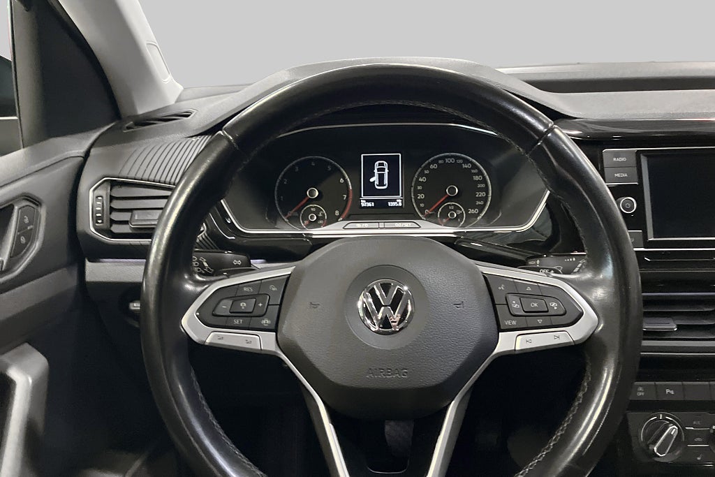 Volkswagen T-Cross 1.0 TSI GT / P-sensorer F&B / Dödavinkeln varnare – bild 11