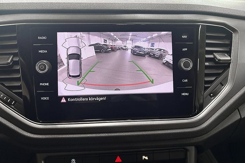 Volkswagen T-Roc 1.0 TSI OPF Dragkrok, Vinterhjul, B-kamera – bild 17